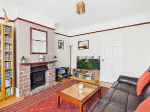 Sitting Room- click for photo gallery
